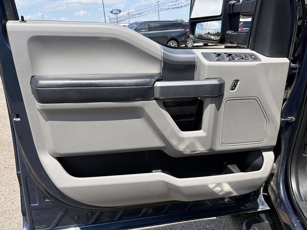 2017 Ford Super Duty F-250 SRW XLT