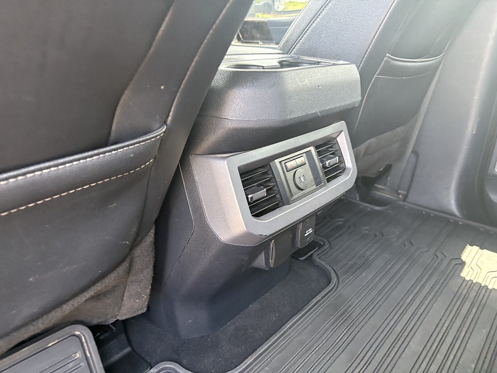 2023 Ford Super Duty F-250 SRW Lariat