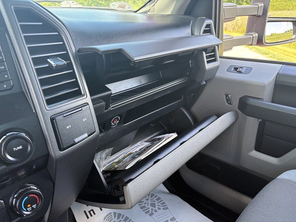 2017 Ford Super Duty F-350 SRW XL