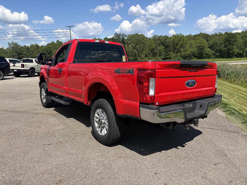 2017 Ford Super Duty F-350 SRW XL