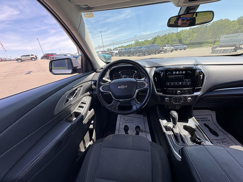 2018 Chevrolet Traverse LT Cloth