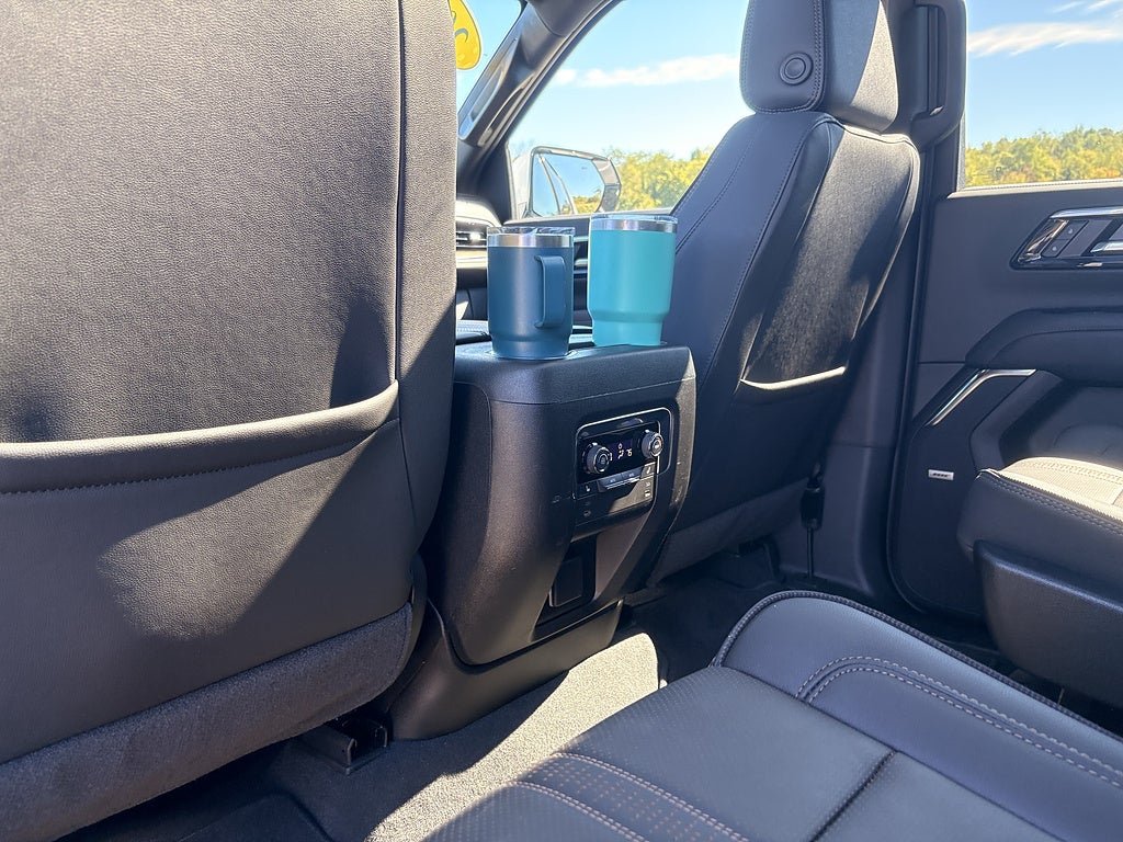 2025 Chevrolet Suburban High Country