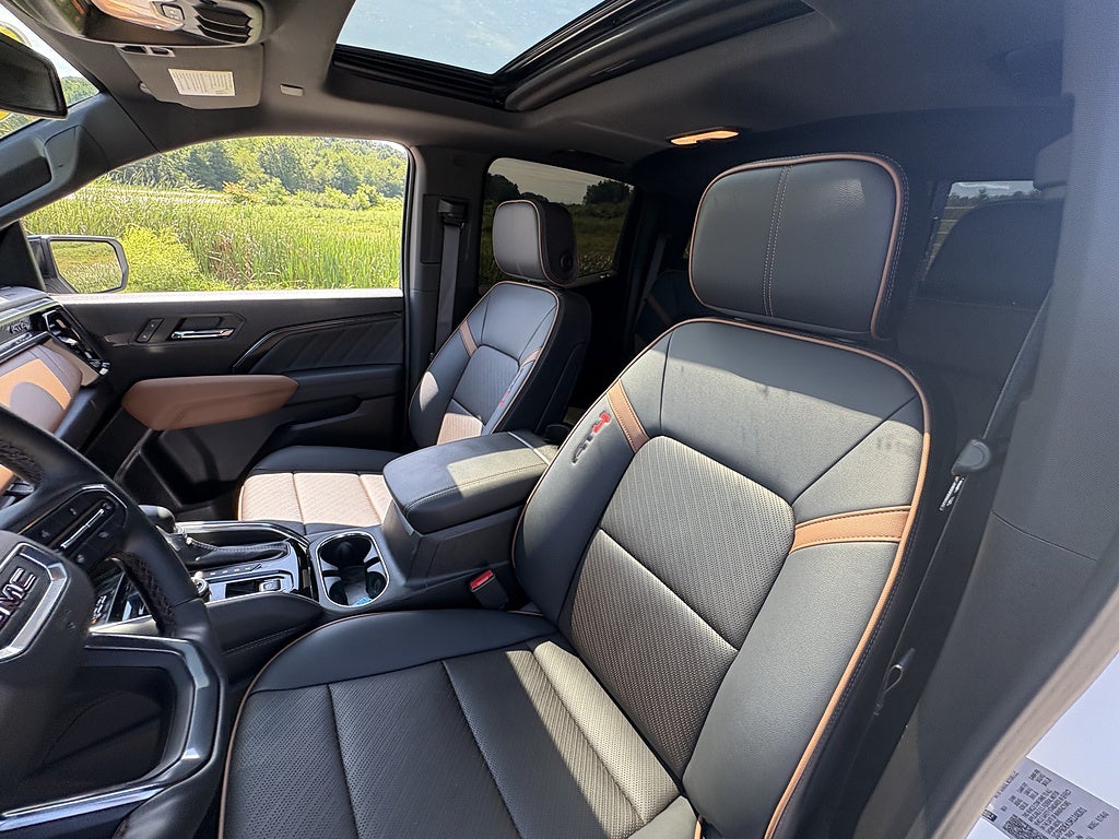 2024 GMC Canyon AT4