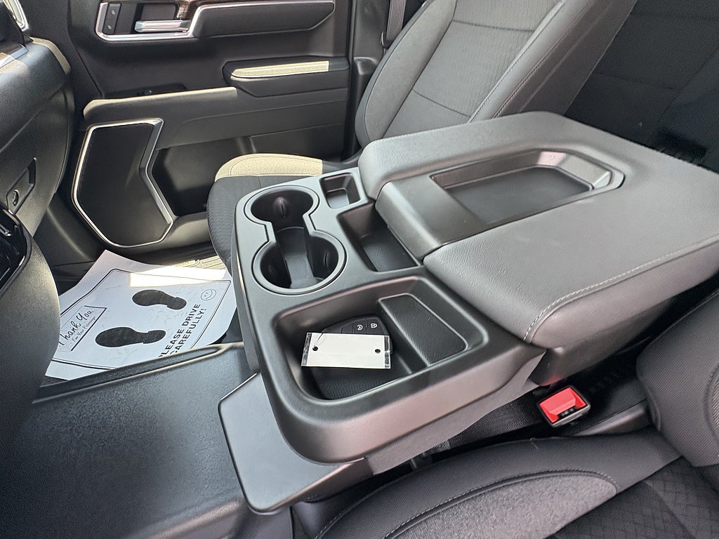 2025 GMC Sierra 1500 Elevation Standard