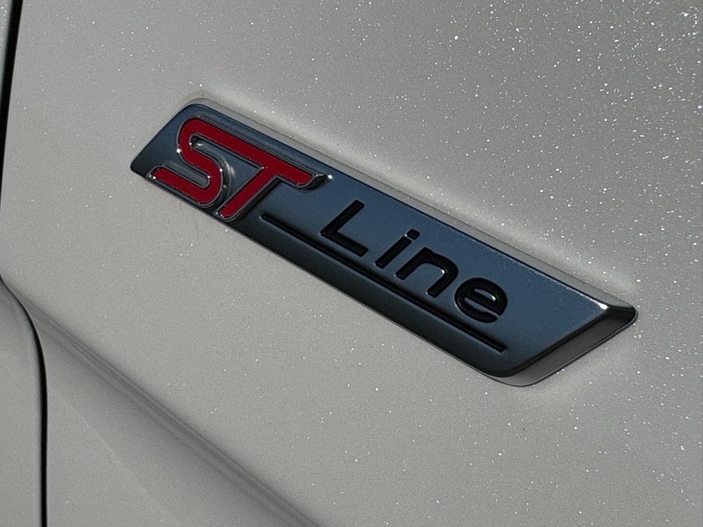 2021 Ford Edge ST Line