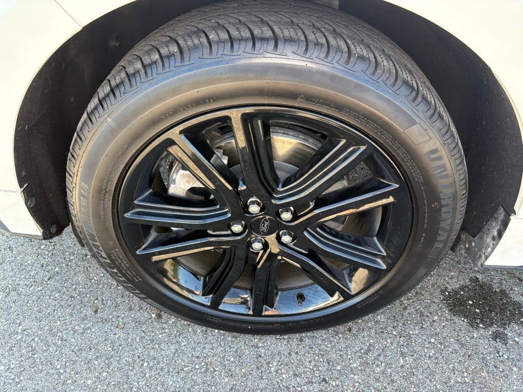 2021 Ford Edge ST Line