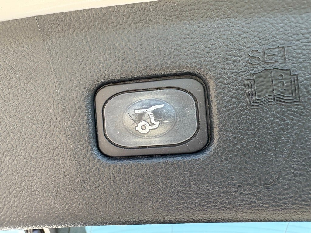 2021 Ford Edge ST Line