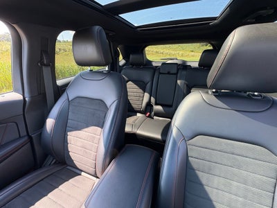 2021 Ford Edge ST Line