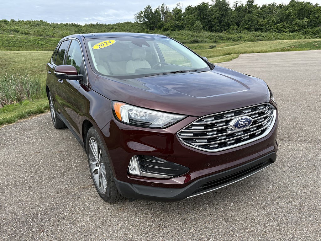 2024 Ford Edge Titanium