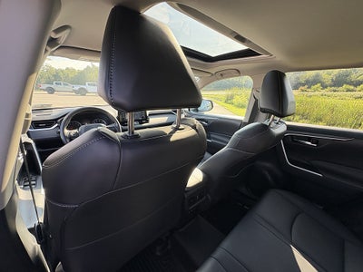 2021 Toyota RAV4 XLE Premium