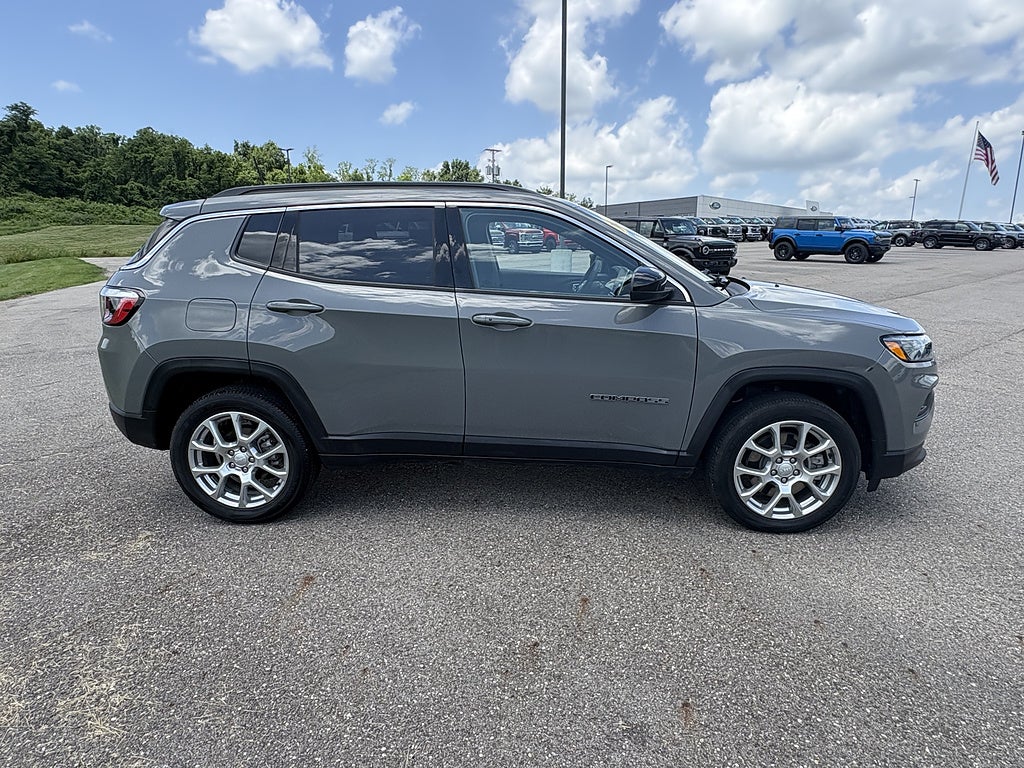 2024 Jeep Compass Latitude Lux