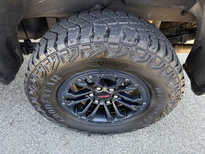 2024 GMC Sierra 1500 AT4X