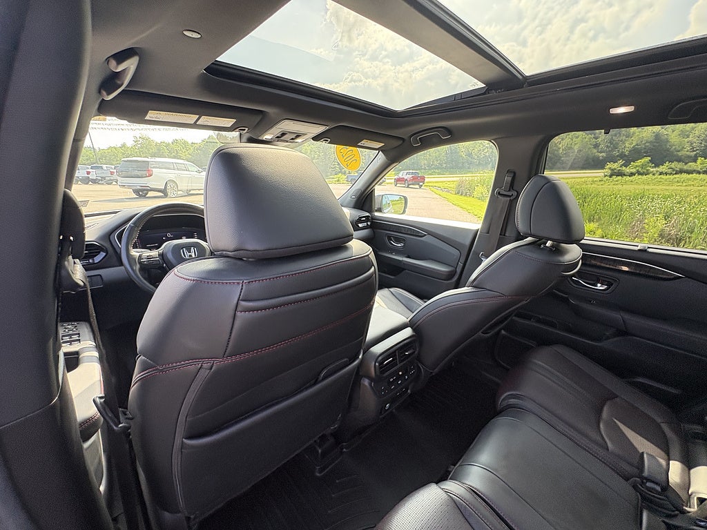 2025 Honda Pilot Black Edition