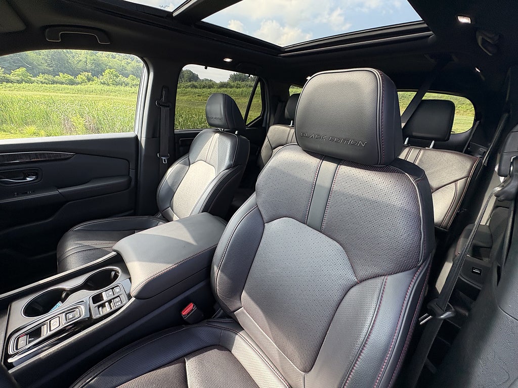 2025 Honda Pilot Black Edition