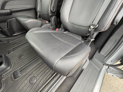2023 Toyota Sienna XSE 7-Passenger