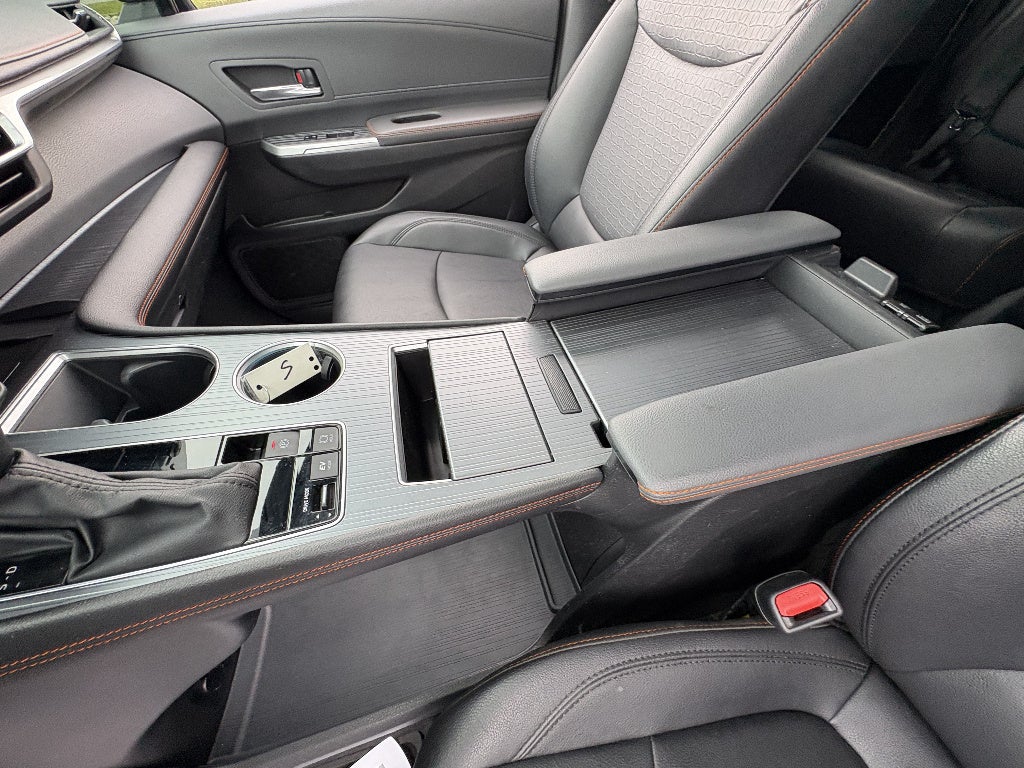 2023 Toyota Sienna XSE 7-Passenger