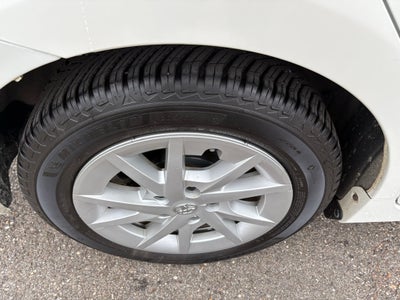 2014 Toyota Prius v Two