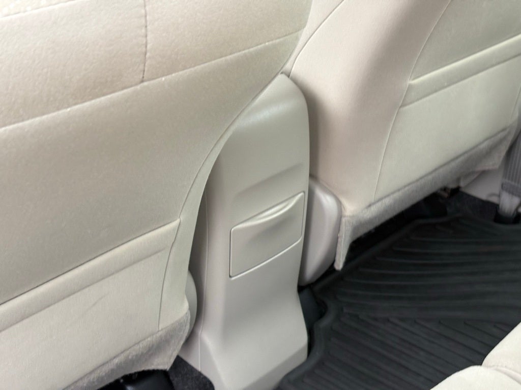 2014 Toyota Prius v Two