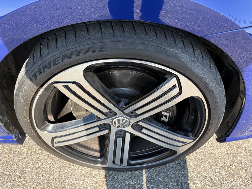 2016 Volkswagen Golf R Base