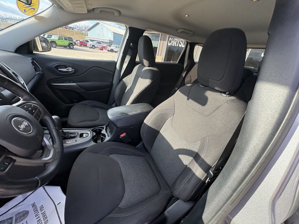 2019 Jeep Cherokee Latitude