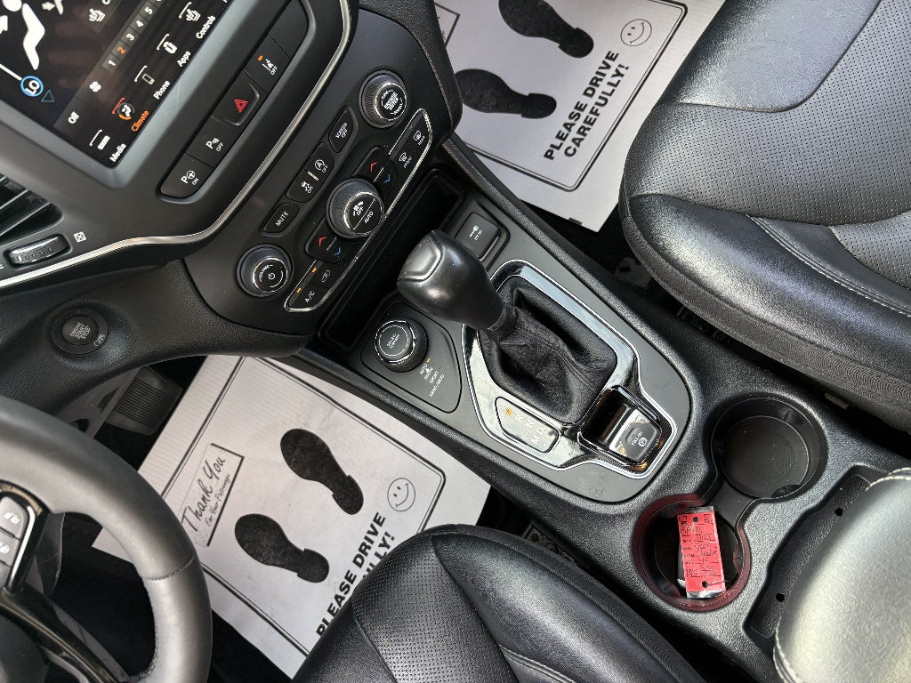 2023 Jeep Cherokee Altitude Lux