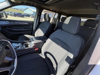 2026 Jeep Grand Cherokee Altitude 4x4