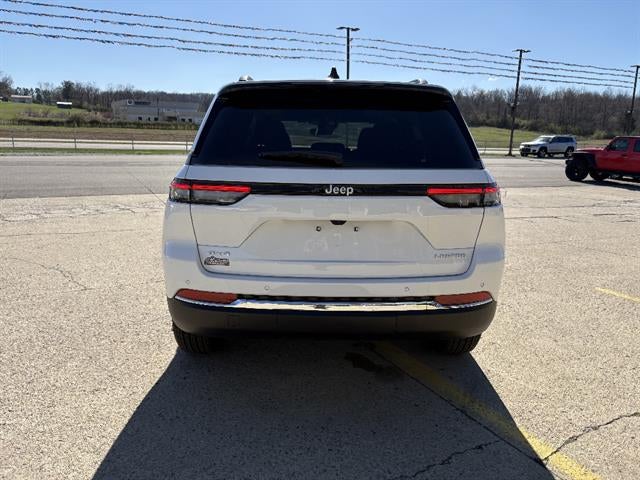 2026 Jeep Grand Cherokee Altitude 4x4