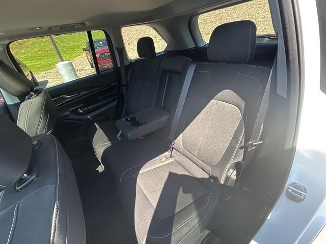 2023 Jeep Grand Cherokee Laredo 4x4