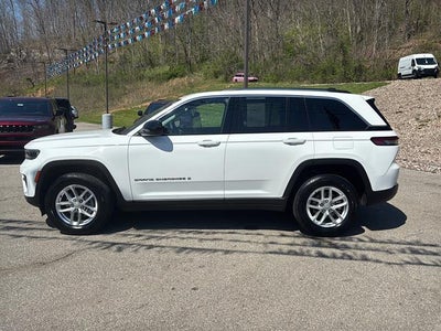 2023 Jeep Grand Cherokee Laredo 4x4