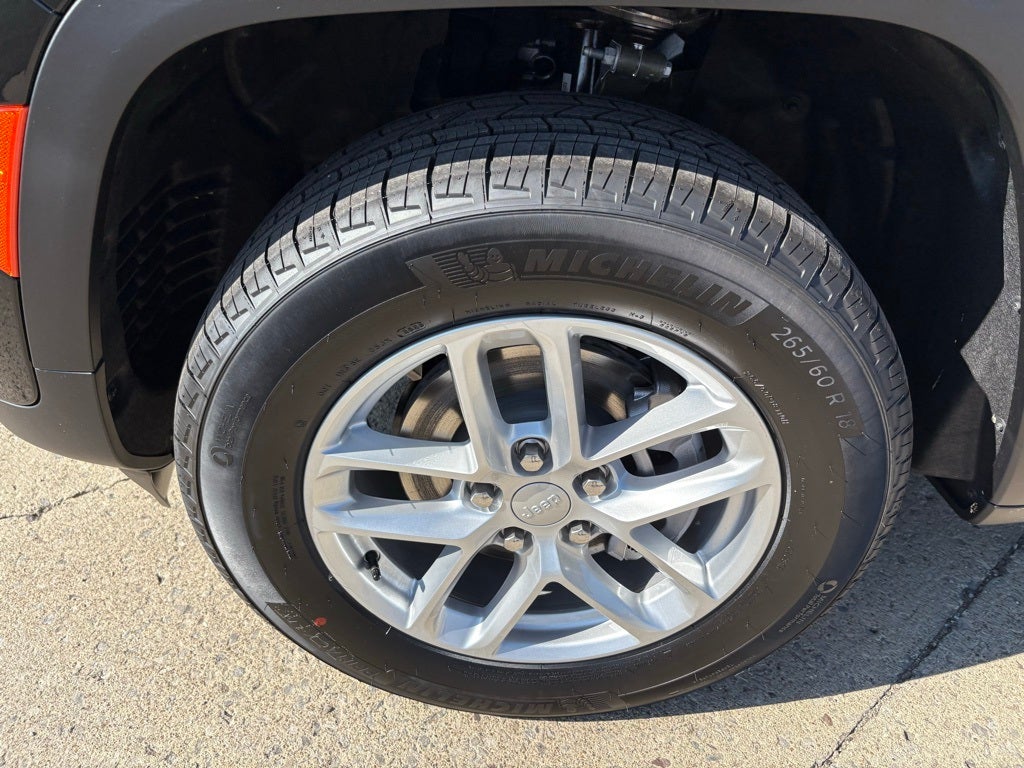 2025 Jeep Grand Cherokee Laredo X