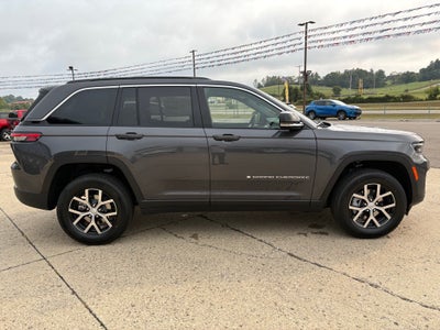 2025 Jeep Grand Cherokee Laredo X