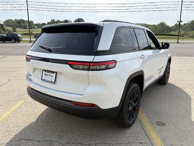 2026 Jeep Grand Cherokee Altitude 4x4