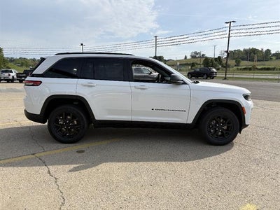 2026 Jeep Grand Cherokee Altitude 4x4