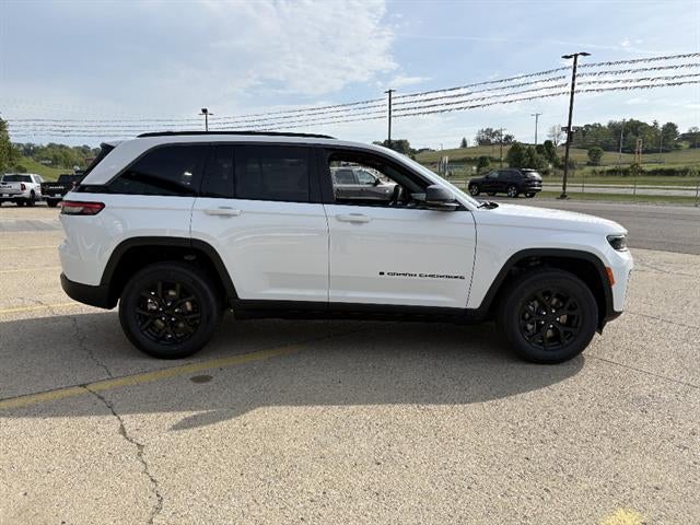 2026 Jeep Grand Cherokee Altitude 4x4