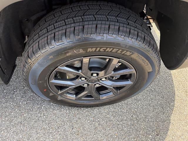 2027 Jeep Grand Cherokee Laredo Altitude