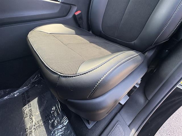 2027 Jeep Grand Cherokee Laredo Altitude