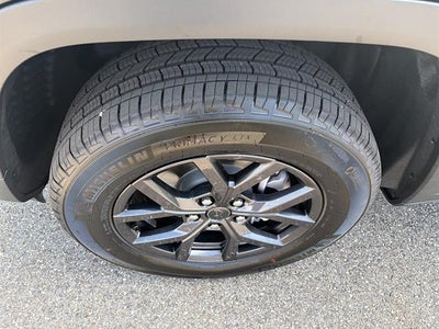 2027 Jeep Grand Cherokee Laredo Altitude