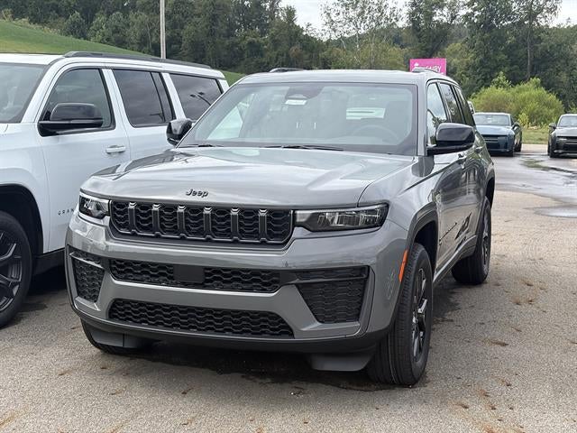 2027 Jeep Grand Cherokee Laredo Altitude