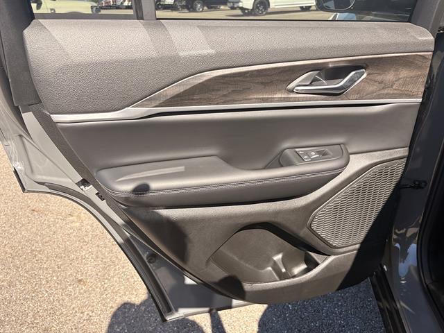 2027 Jeep Grand Cherokee Laredo Altitude