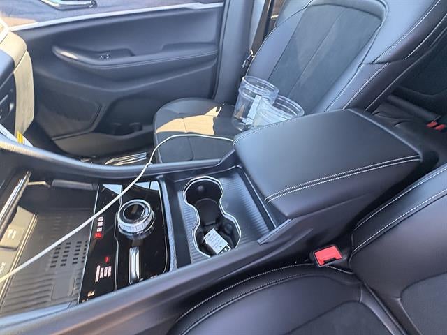 2027 Jeep Grand Cherokee Laredo Altitude