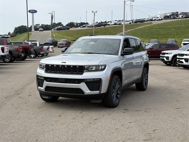 2026 Jeep Grand Cherokee 85th Anniversay Edition 4x4