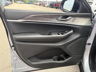 2026 Jeep Grand Cherokee 85th Anniversay Edition 4x4