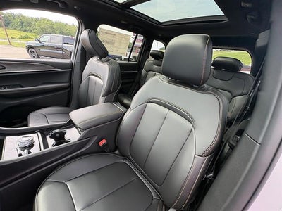 2026 Jeep Grand Cherokee 85th Anniversay Edition 4x4