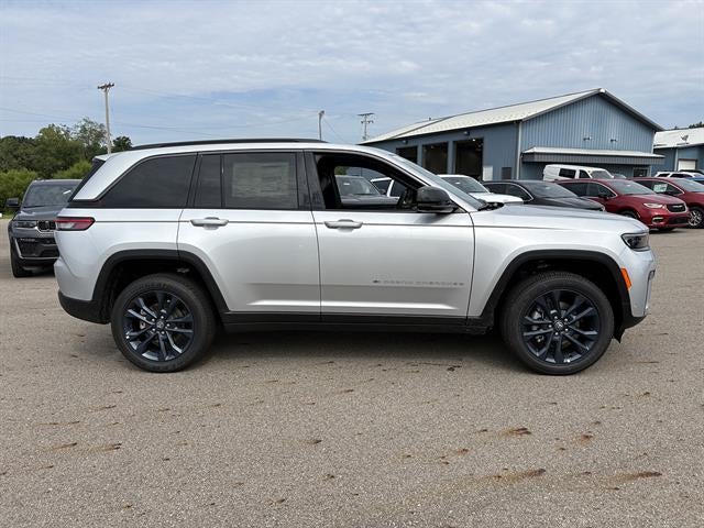 2026 Jeep Grand Cherokee 85th Anniversay Edition 4x4
