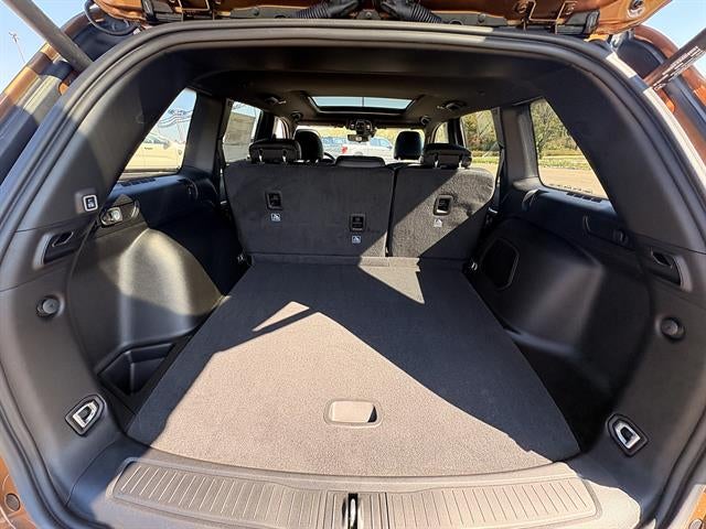 2027 Jeep Grand Cherokee Limited Reserve