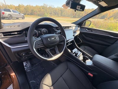 2027 Jeep Grand Cherokee Limited Reserve
