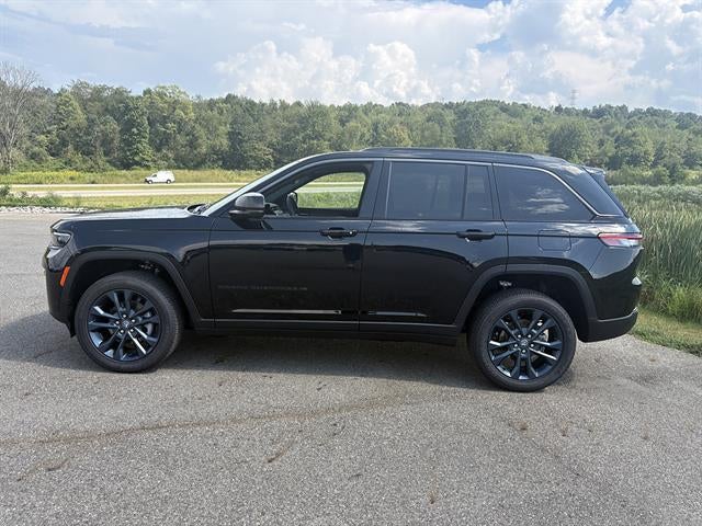 2026 Jeep Grand Cherokee 85th Anniversay Edition 4x4