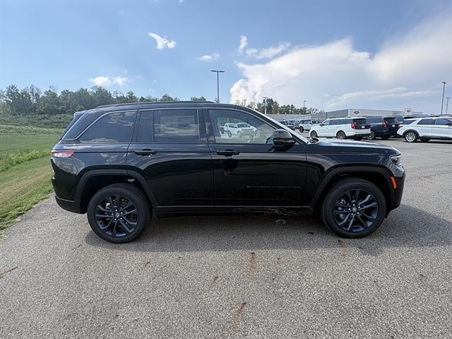 2026 Jeep Grand Cherokee 85th Anniversay Edition 4x4