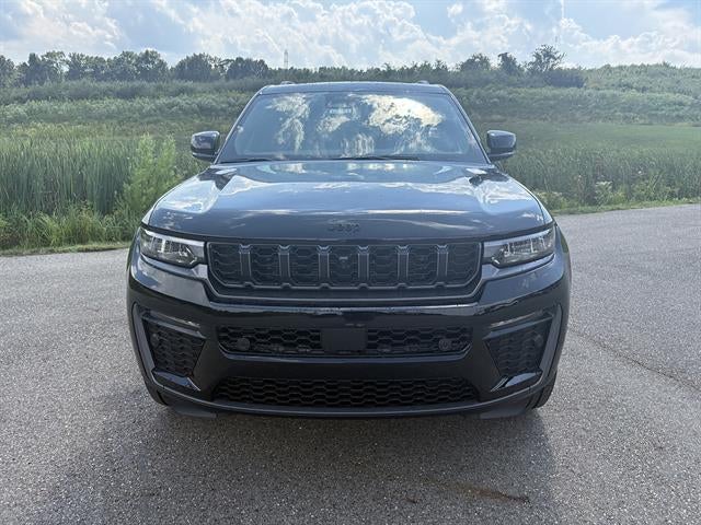 2026 Jeep Grand Cherokee 85th Anniversay Edition 4x4