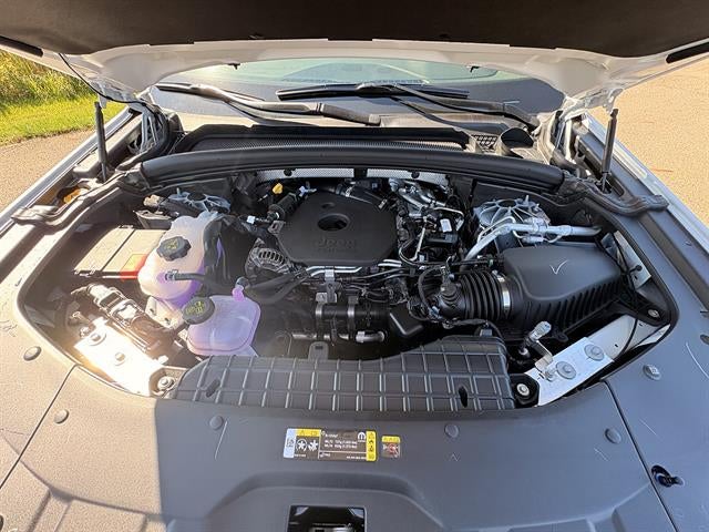 2027 Jeep Grand Cherokee Limited Reserve